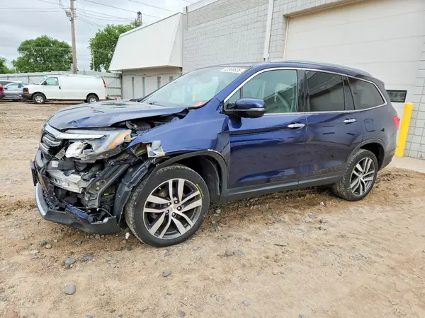 5FNYF6H07JB023268 2018 HONDA PILOT - Image 1