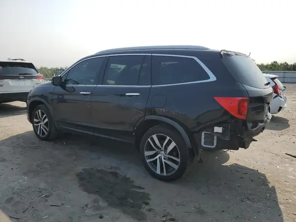 5FNYF6H07JB029975 2018 HONDA PILOT - Image 2