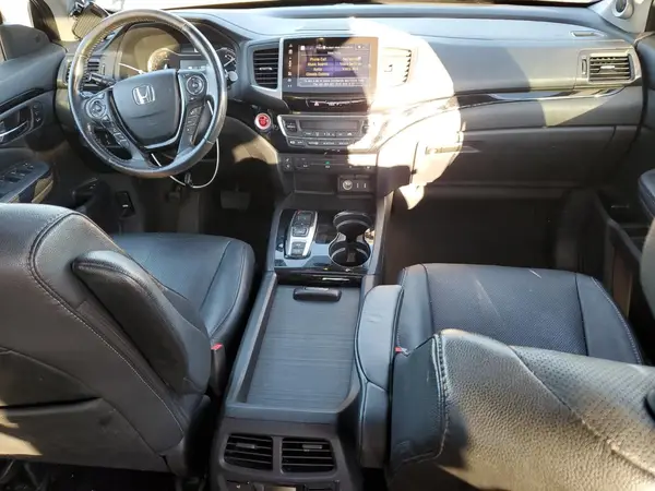 5FNYF6H07JB031032 2018 HONDA PILOT - Image 8