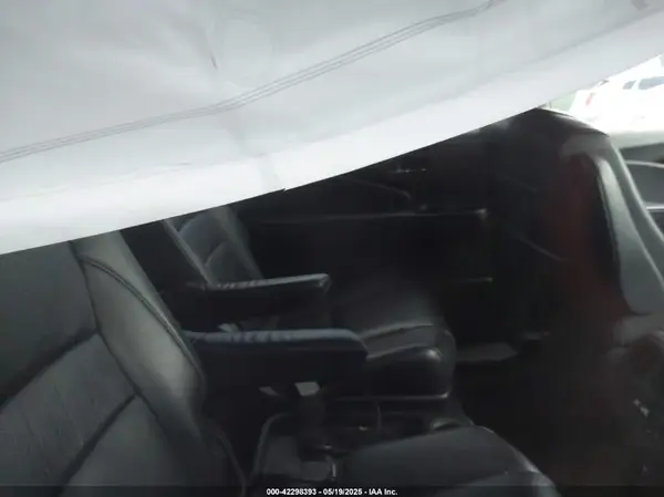 5FNYF6H07JB044394 2018 HONDA PILOT - Image 8