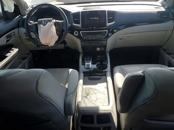 5FNYF6H07JB045187 2018 HONDA PILOT - Image 8