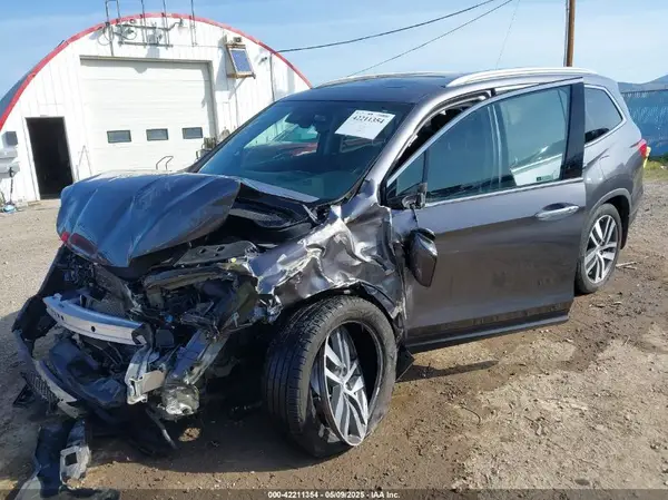 5FNYF6H07JB045755 2018 HONDA PILOT - Image 2