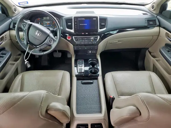 5FNYF6H07JB052608 2018 HONDA PILOT - Image 8