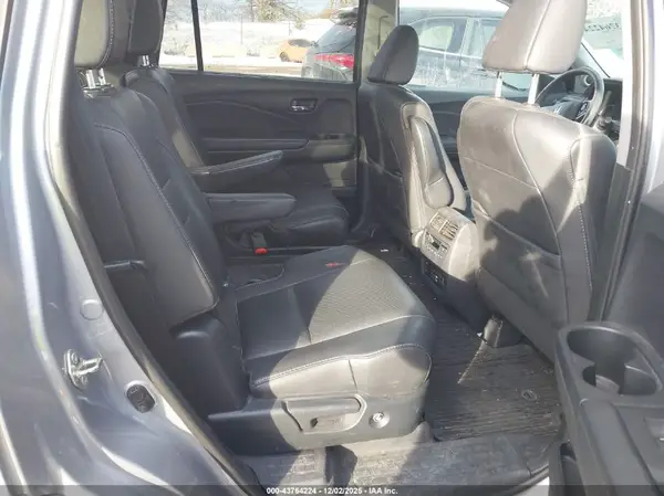5FNYF6H07LB008689 2020 HONDA PILOT - Image 8