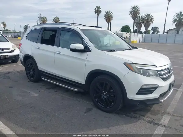 5FNYF6H08GB064341 2016 HONDA PILOT - Image 1