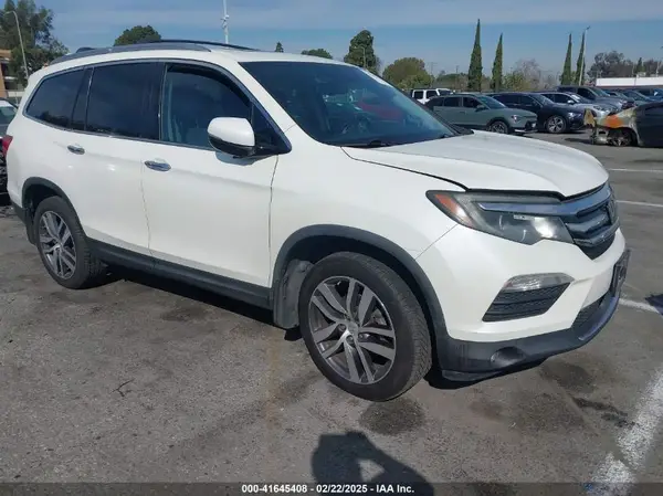 5FNYF6H08GB100464 2016 HONDA PILOT - Image 1