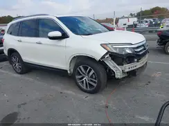 5FNYF6H08HB000589 2017 HONDA PILOT