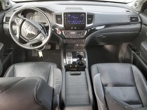 5FNYF6H08HB002892 2017 HONDA PILOT - Image 8