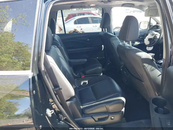 5FNYF6H08HB006070 2017 HONDA PILOT - Image 8