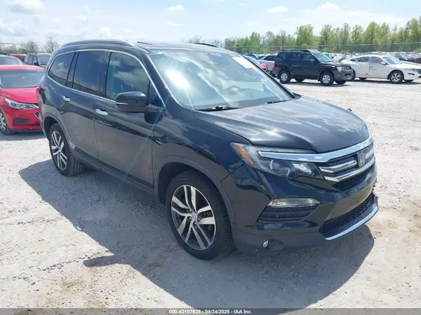 5FNYF6H08HB021930 2017 HONDA PILOT - Image 1