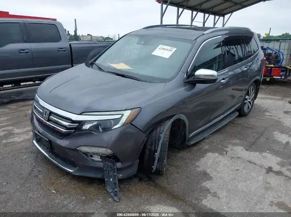 5FNYF6H08HB028361 2017 HONDA PILOT - Image 2