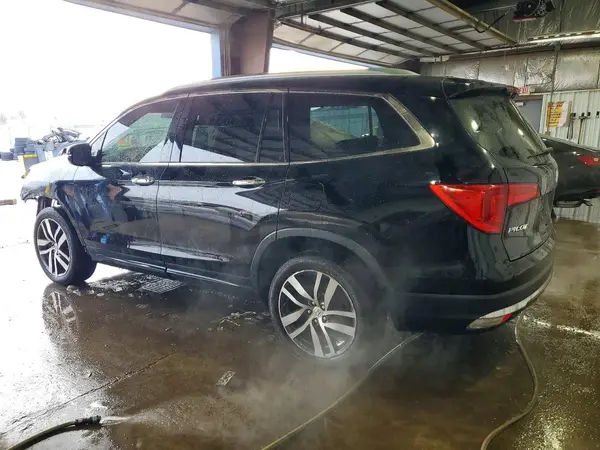 5FNYF6H08HB034628 2017 HONDA PILOT - Image 2
