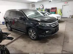 5FNYF6H08HB047640 2017 HONDA PILOT