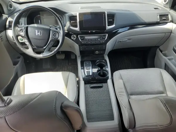 5FNYF6H08HB049081 2017 HONDA PILOT - Image 8