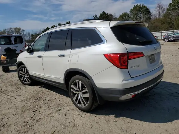 5FNYF6H08HB063420 2017 HONDA PILOT - Image 2