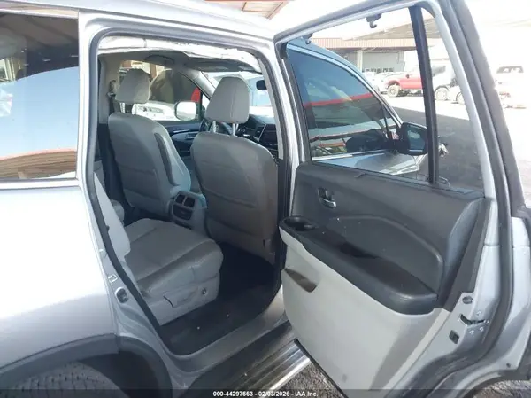 5FNYF6H08HB066477 2017 HONDA PILOT - Image 8