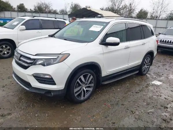 5FNYF6H08HB067337 2017 HONDA PILOT - Image 2