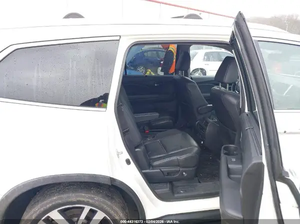 5FNYF6H08HB067337 2017 HONDA PILOT - Image 8
