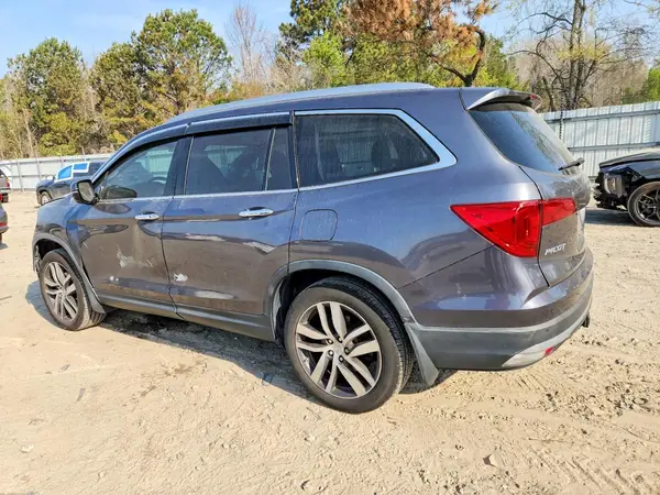 5FNYF6H08HB092870 2017 HONDA PILOT - Image 2