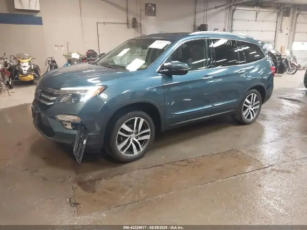 5FNYF6H08HB094053 2017 HONDA PILOT - Image 2