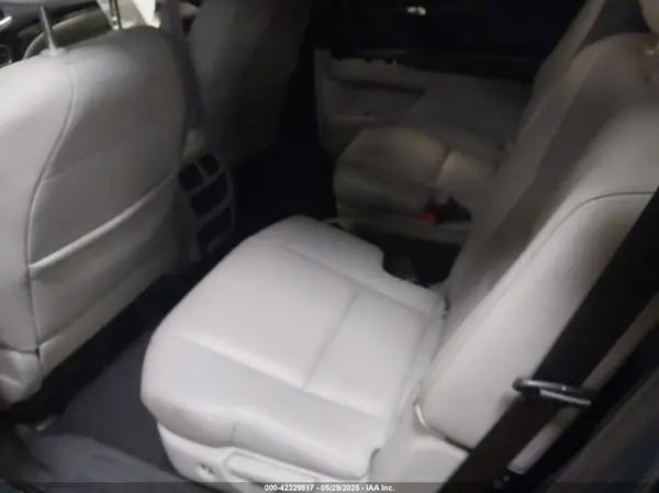 5FNYF6H08HB094053 2017 HONDA PILOT - Image 8