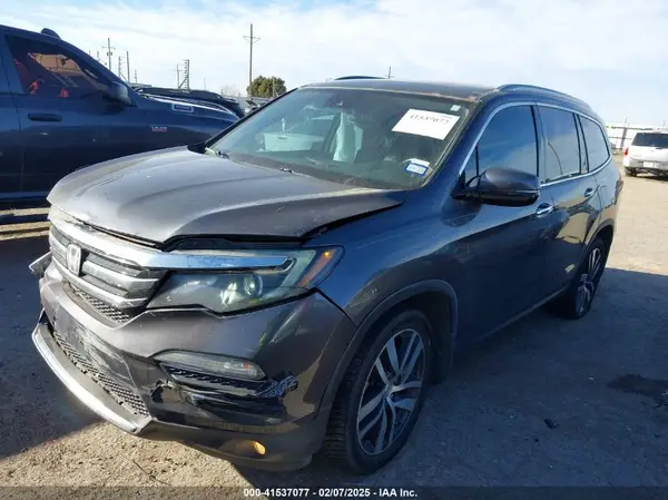 5FNYF6H08HB103978 2017 HONDA PILOT - Image 2