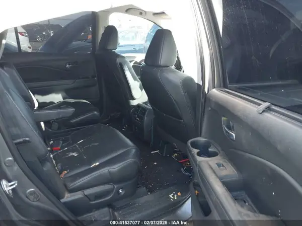 5FNYF6H08HB103978 2017 HONDA PILOT - Image 8