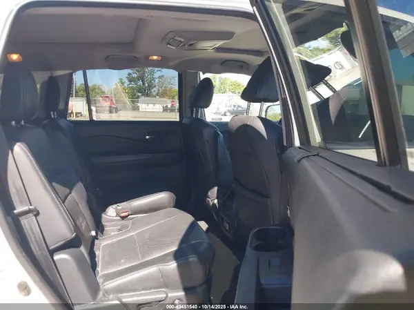 5FNYF6H08HB105293 2017 HONDA PILOT - Image 8