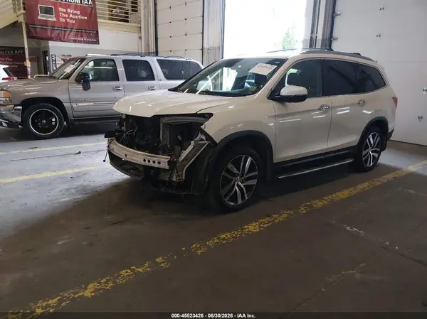 5FNYF6H08JB024154 2018 HONDA PILOT - Image 2