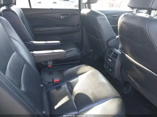 5FNYF6H09GB071640 2016 HONDA PILOT - Image 8