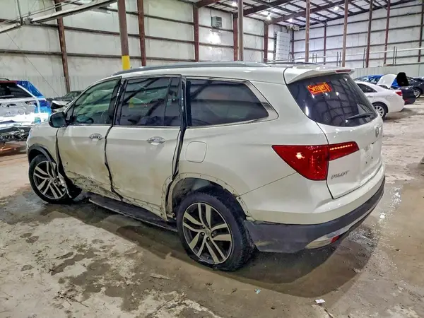 5FNYF6H09HB003341 2017 HONDA PILOT - Image 2