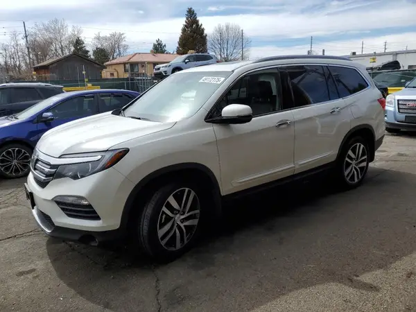 5FNYF6H09HB019359 2017 HONDA PILOT - Image 1