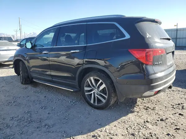 5FNYF6H09HB030751 2017 HONDA PILOT - Image 2