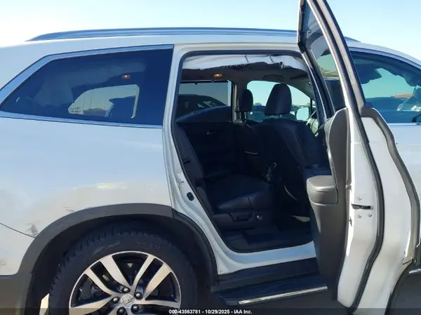 5FNYF6H09HB031284 2017 HONDA PILOT - Image 8