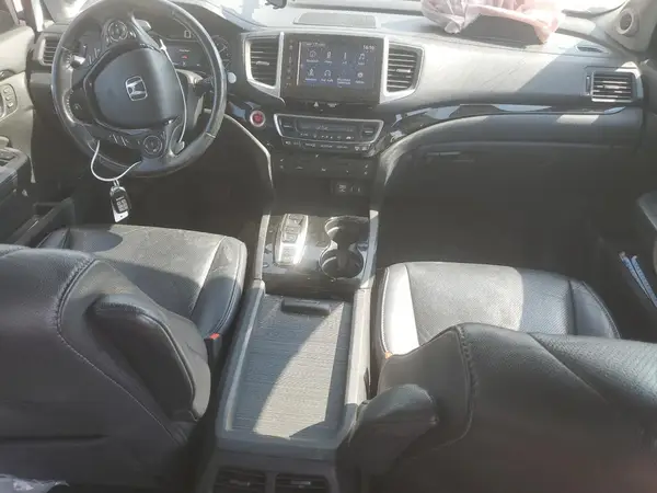 5FNYF6H09HB032550 2017 HONDA PILOT - Image 8