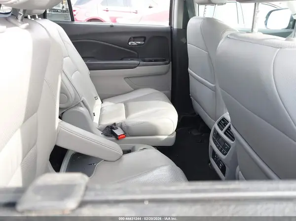 5FNYF6H09HB056475 2017 HONDA PILOT - Image 8