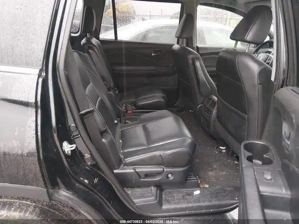 5FNYF6H09HB064611 2017 HONDA PILOT - Image 8