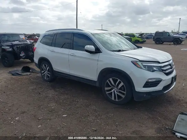 5FNYF6H09HB069887 2017 HONDA PILOT - Image 1