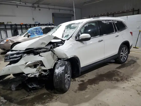 5FNYF6H09HB070439 2017 HONDA PILOT - Image 1