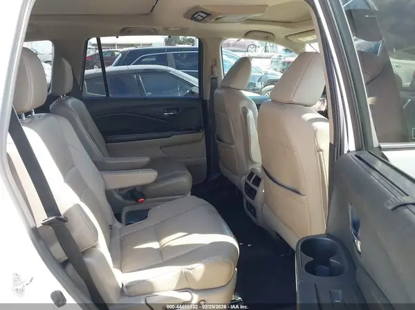 5FNYF6H09HB070442 2017 HONDA PILOT - Image 8