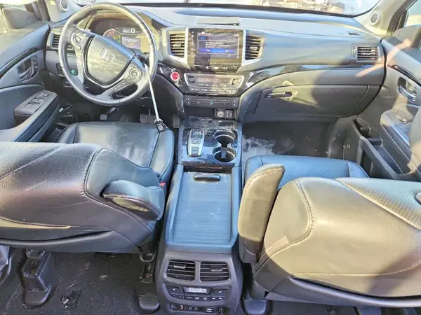 5FNYF6H09JB051721 2018 HONDA PILOT - Image 8
