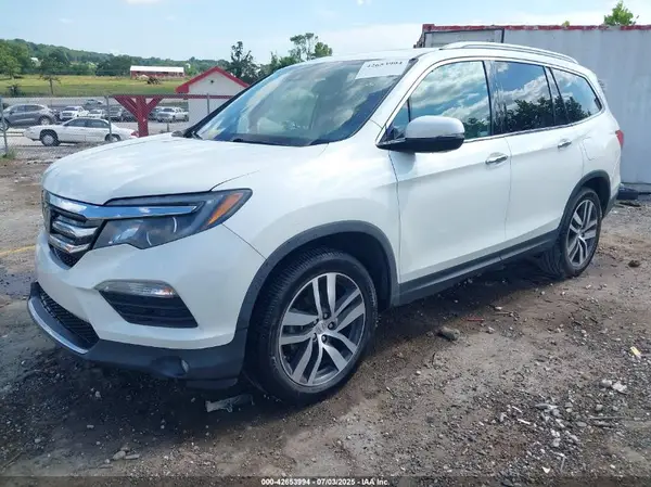 5FNYF6H09JB052643 2018 HONDA PILOT - Image 2