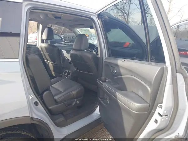 5FNYF6H09NB050915 2022 HONDA PILOT - Image 8