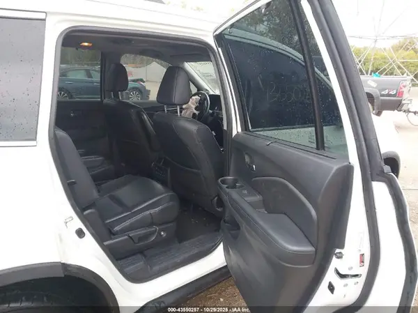 5FNYF6H0XGB055463 2016 HONDA PILOT - Image 8