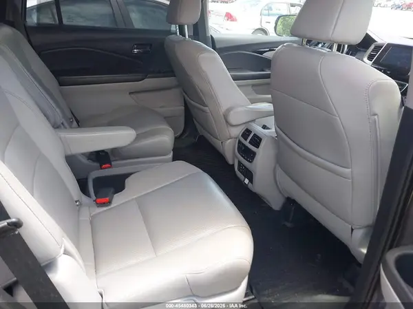 5FNYF6H0XGB066107 2016 HONDA PILOT - Image 8