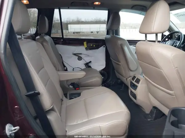 5FNYF6H0XGB066656 2016 HONDA PILOT - Image 8