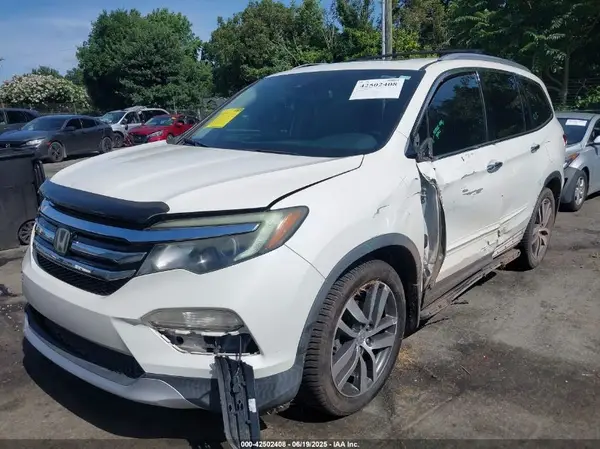 5FNYF6H0XHB009200 2017 HONDA PILOT - Image 2