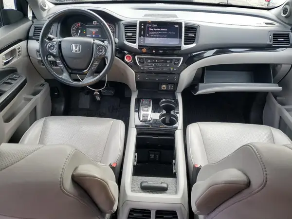 5FNYF6H0XHB024991 2017 HONDA PILOT - Image 8