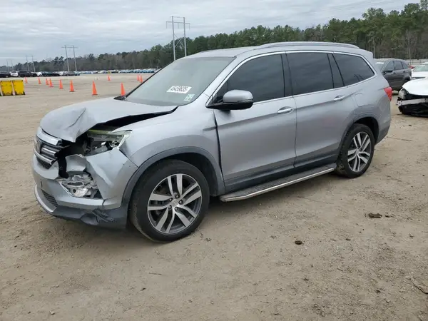 5FNYF6H0XHB030502 2017 HONDA PILOT - Image 1