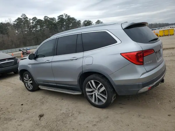 5FNYF6H0XHB030502 2017 HONDA PILOT - Image 2